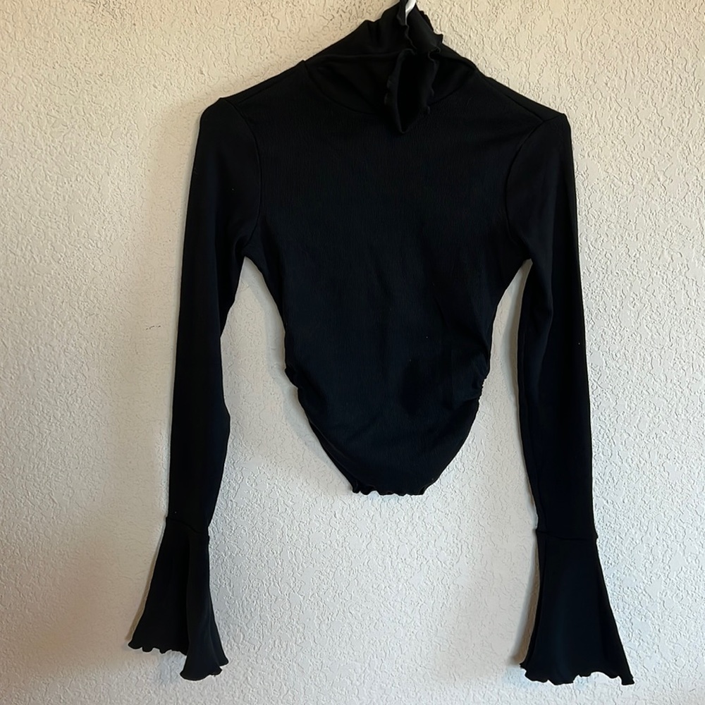 Lovers + friends BELEN TOP black turtle neck knite - Picture 4 of 8